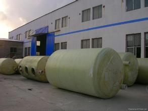 棗強(qiáng)瑞鴻玻璃鋼防腐制品廠 專注玻璃鋼冷卻塔、凈化塔與脫硫除塵器制造